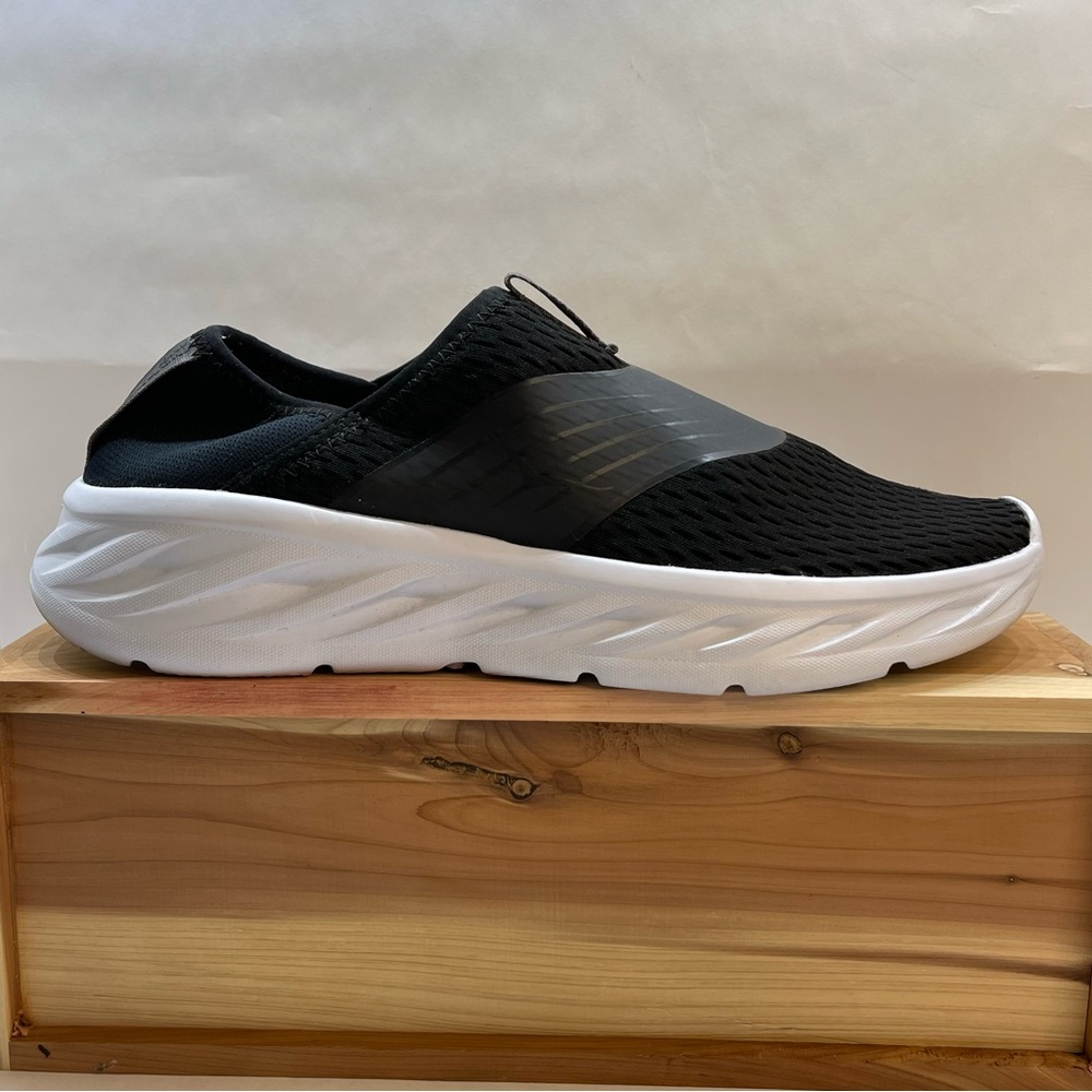 Hoka One One Ora Recovery Black White Shoes 1099677 Men’s Size 8